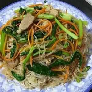 Bún xào thịt