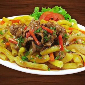 Nui xào bò