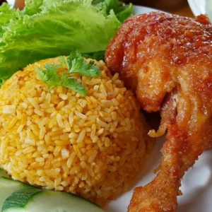 Cơm gà rim mắm